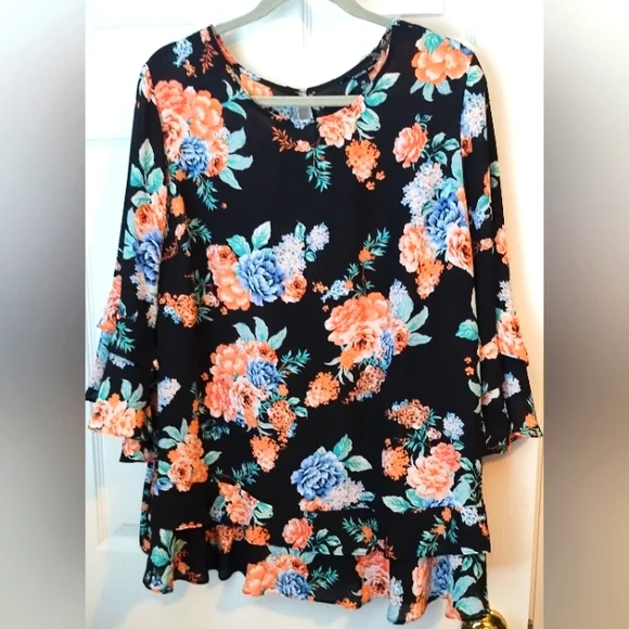 Zac & Rachel Floral Black Women's Top With Ruffle Sleeves And Hem - Picture 1 of 5